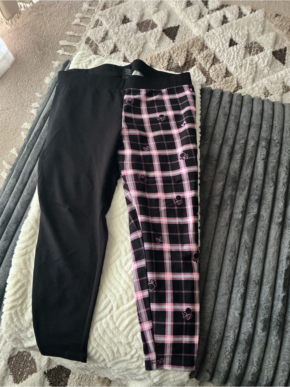 Women’s Black & Pink Plaid Leggings -Disney